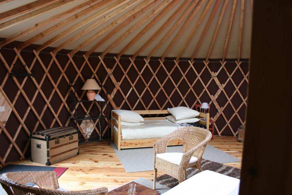 Yourtes En Terrasse Bonneval  Rom bilde