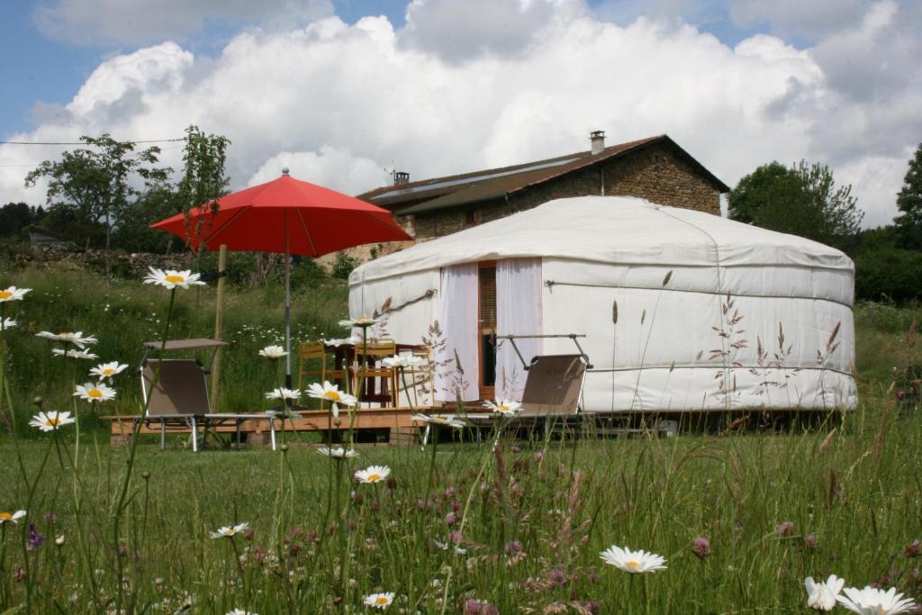 Yourtes En Terrasse Bonneval  Rom bilde