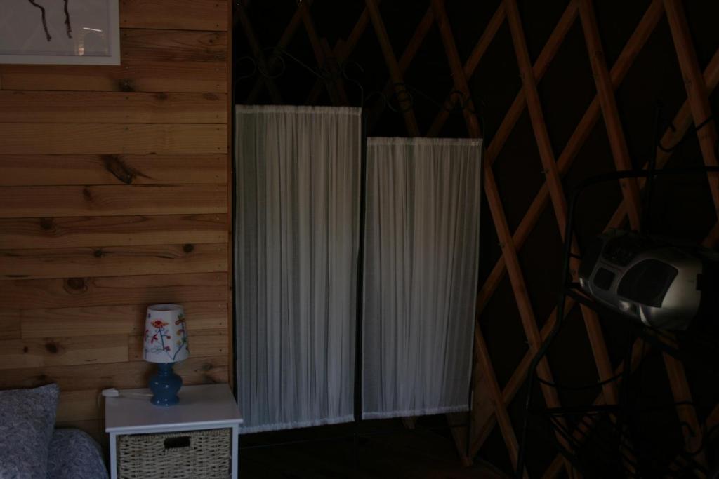 Yourtes En Terrasse Bonneval  Rom bilde